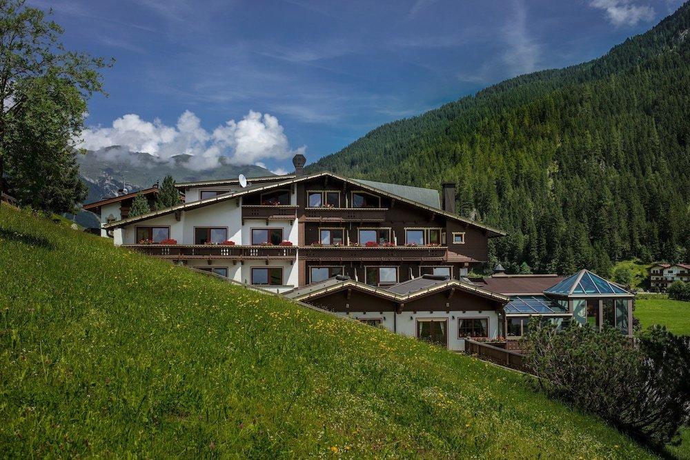 Hotel Hoehlenstein Tux Exterior photo